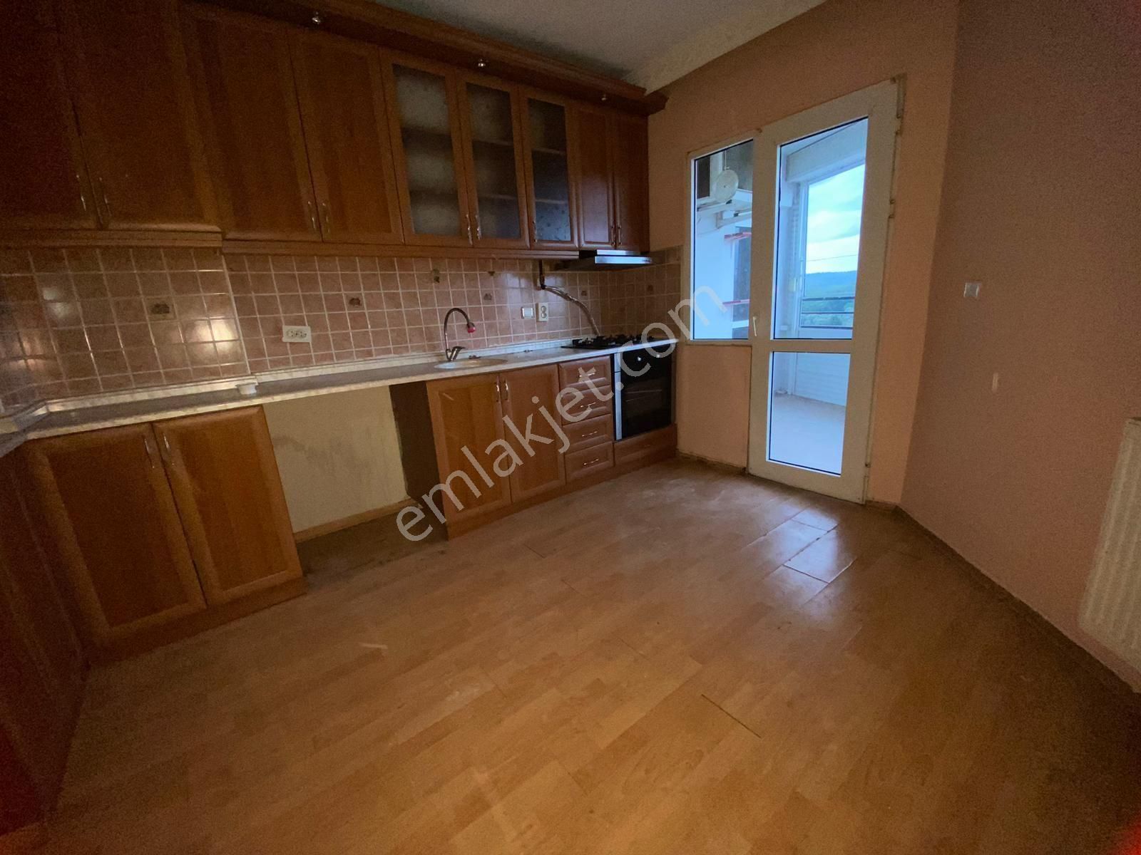 Torbalı İnönü Kiralık Daire Ayrancılar Inonu Mahallesınde 3+1 Dogalgazlı Kıralık Daıre