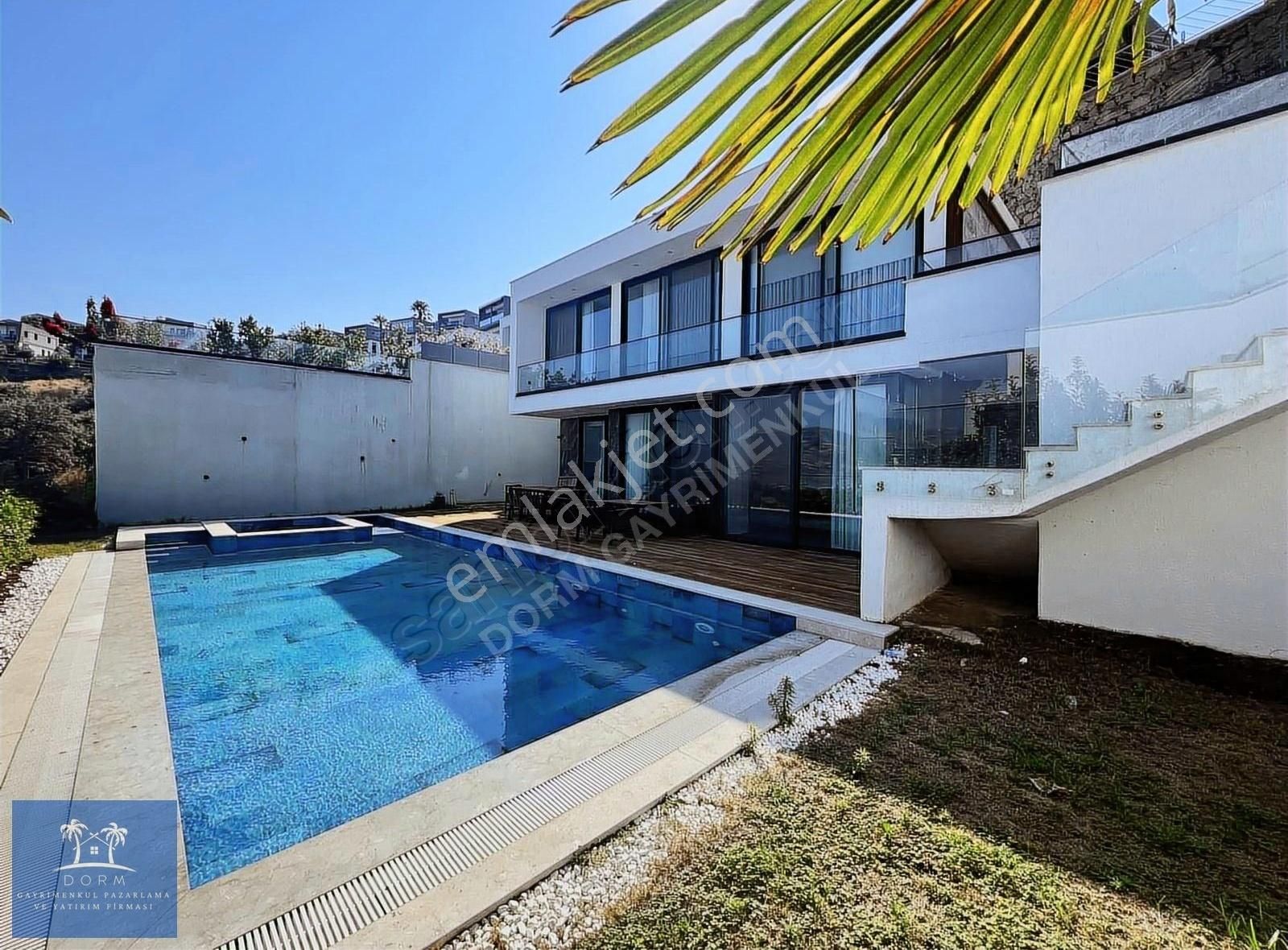 Bodrum Gündoğan Satılık Villa Deniz Manzaralı Lüks Villa