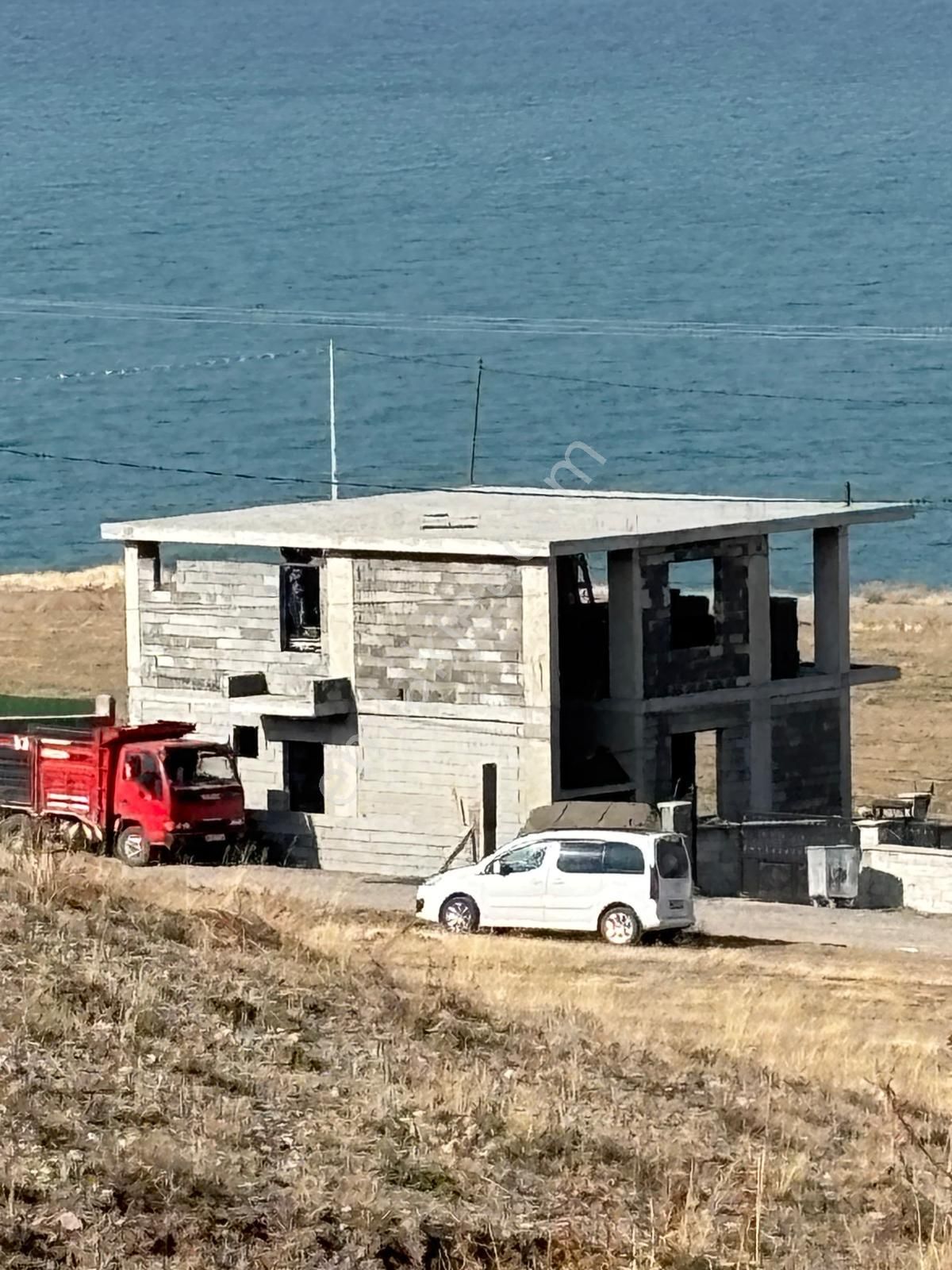 Tuşba Yeşilsu Satılık Yazlık İlhami Çakırtaş Emlak A.ş'den Satılık Yazlık Villa