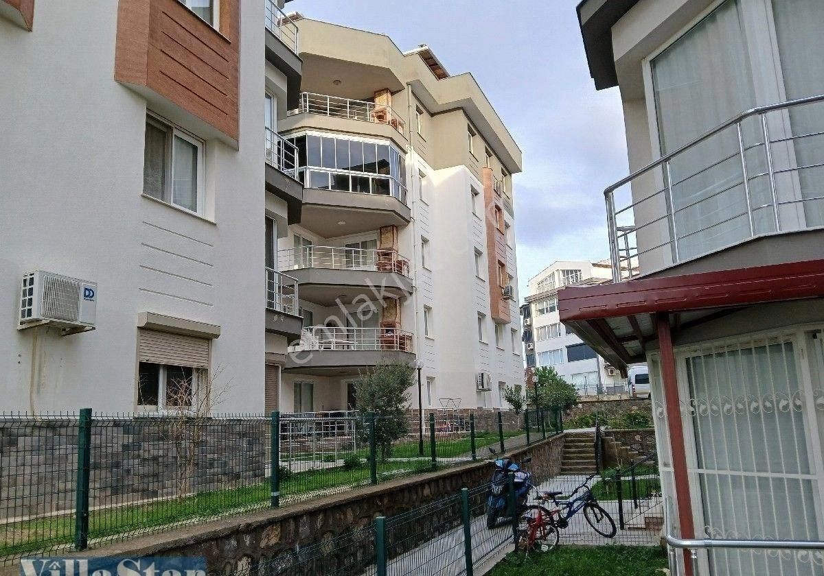 Kuşadası Değirmendere Satılık Daire Kuşadası Değirmendere Mah. Deniz Manzaralı, 2 Ortak Havuzlu, D.gazlı 3+1, Asansörlü, Bakımlı Daire