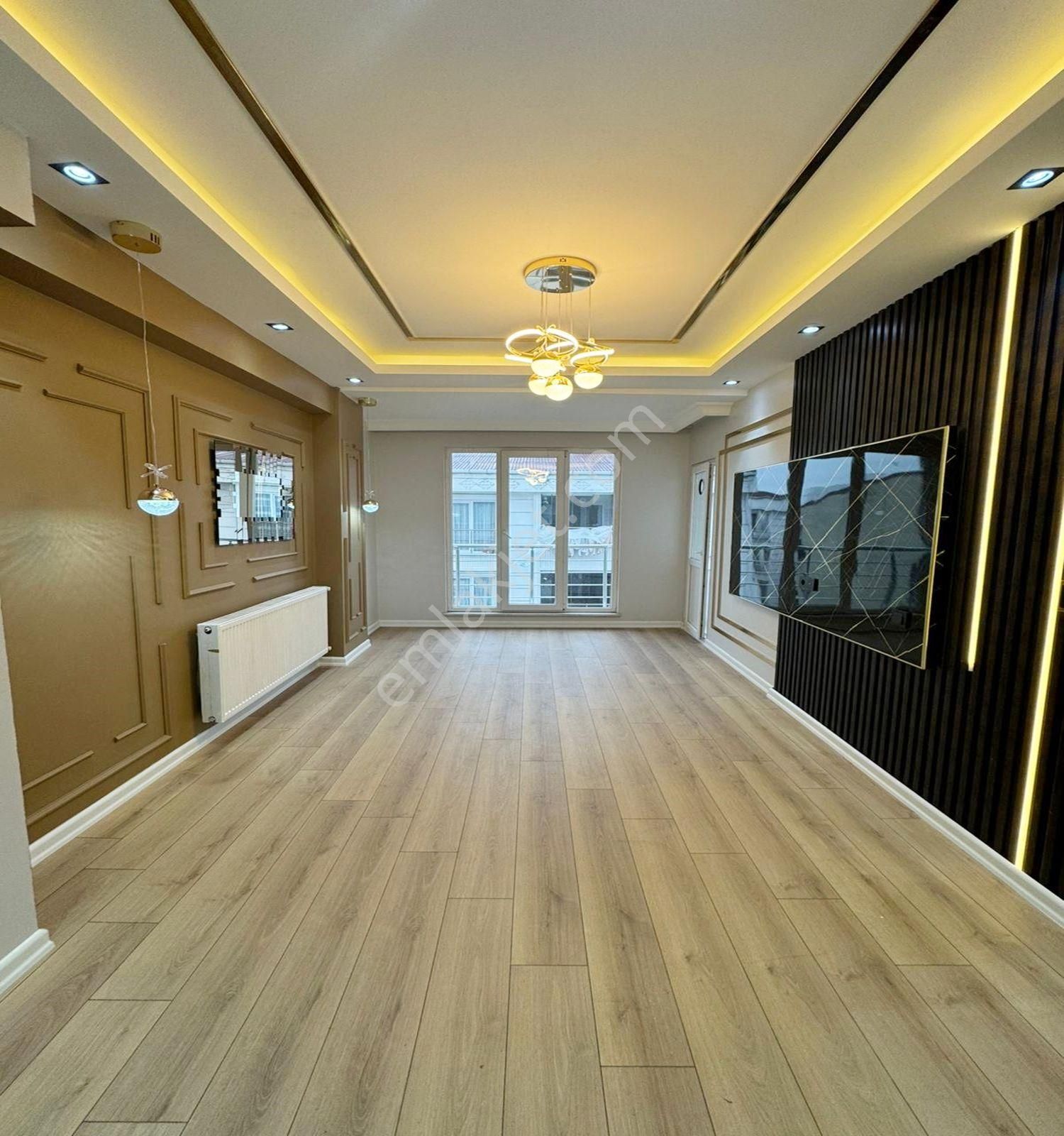 Talatpaşa Mah De 2+1 Caddeye Yakın İskanlı Satılık Daıre