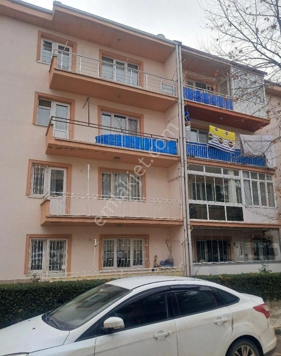 Tepebaşı Uluönder Satılık Daire Duygu Emlaktan Raykent Sitesinde Satılık Bakımlı 3+1 Daire