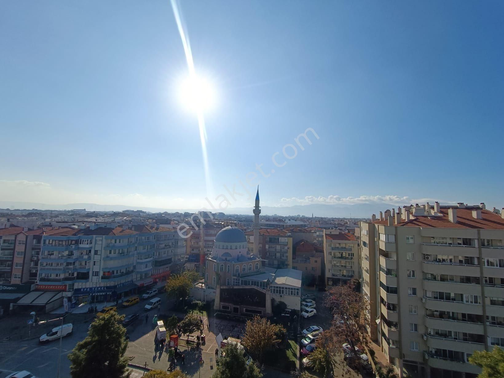 Karşıyaka Nergiz Satılık Daire Karşıyaka İlçe Emniyet Müdürlüğü Yakını Boş Satılık Bakımlı Daire!