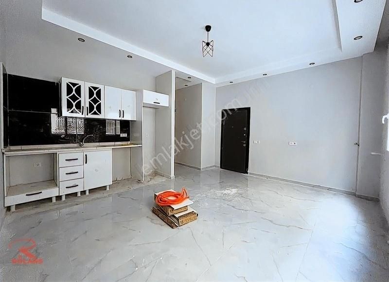 Yenişehir Pirireis Kiralık Daire ***pirireiste Full Yapılı Ebeveyn Banyolu 2+1 Daire***