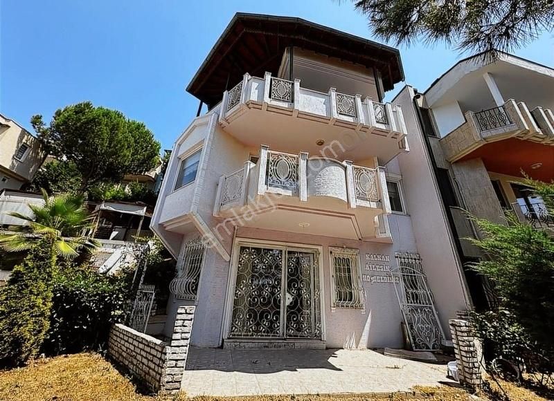 Mudanya Güzelyalı Burgaz Satılık Villa Son Hafta Bursa Güzelyalı Burgaz'da 4+2 Vılla