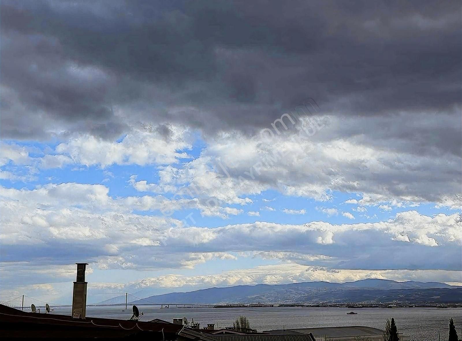 Darıca Bağlarbaşı Satılık Daire Port Ada'dan Köprü Ve Deniz Manzaralı 2+1 Lüks Dubleks