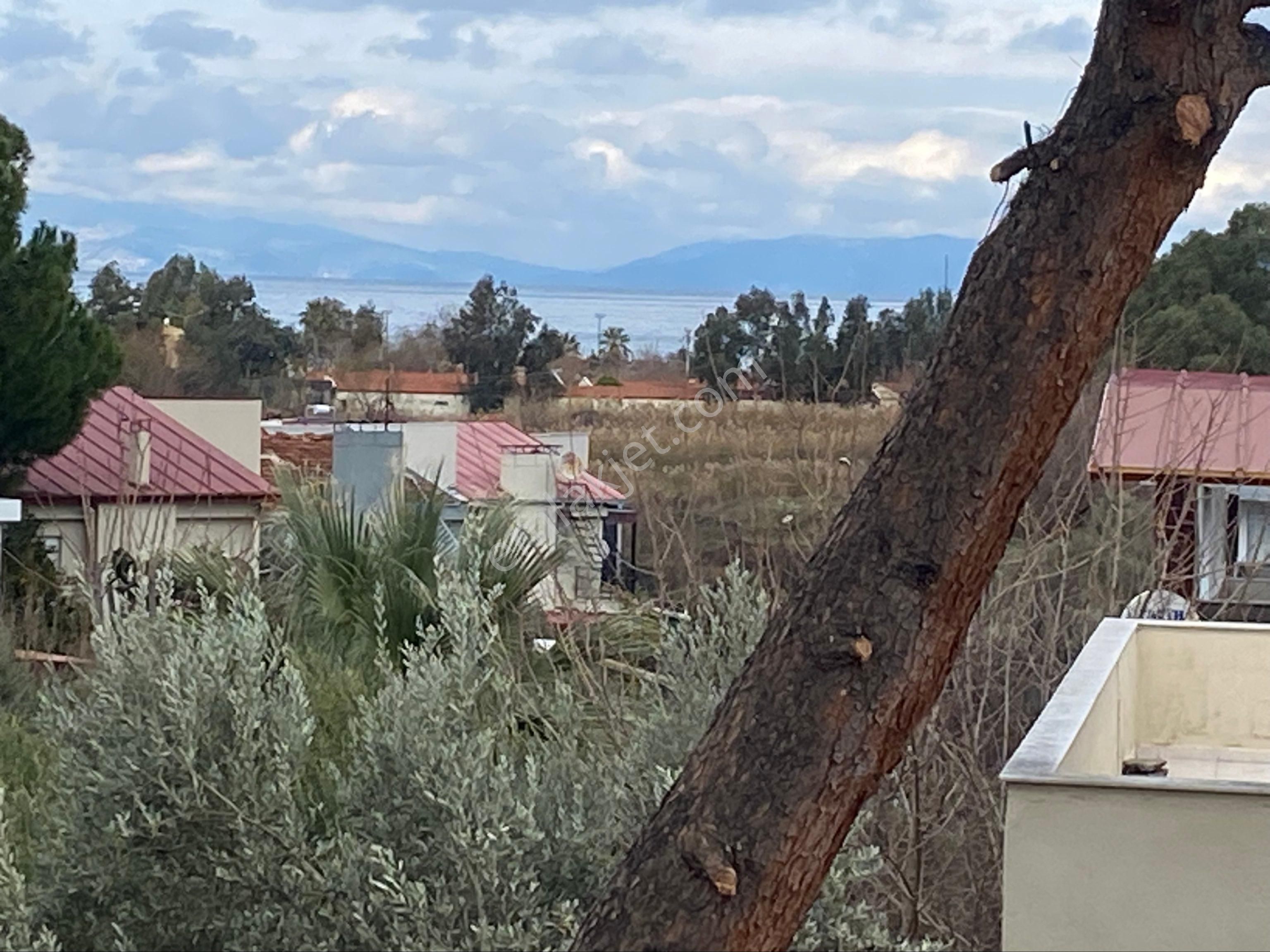 Kuşadası Güzelçamlı Satılık Villa Güzelçamlı Da Köşe Konumlu Satılık Tripleks Villa