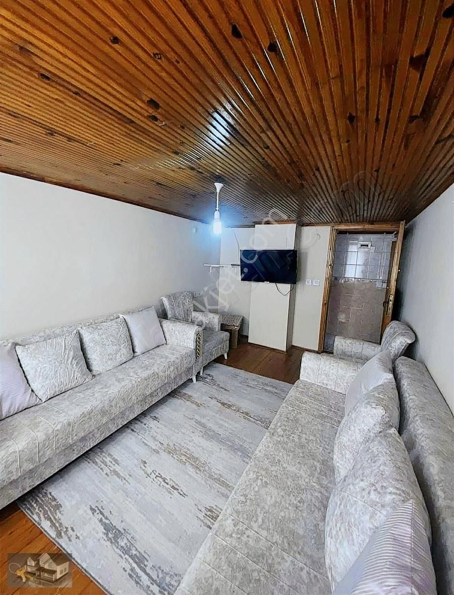 Serdivan Vatan Kiralık Daire Yazlık Da 90m2 2+1 Eşyalı Aile Binasında Kiralık Daire