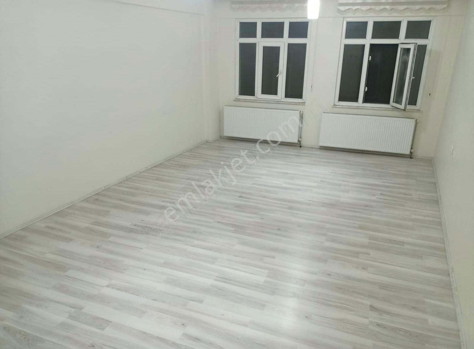 Çarşamba Sarıcalı Satılık Daire 6kat Emlaktan Merkezde 3+1