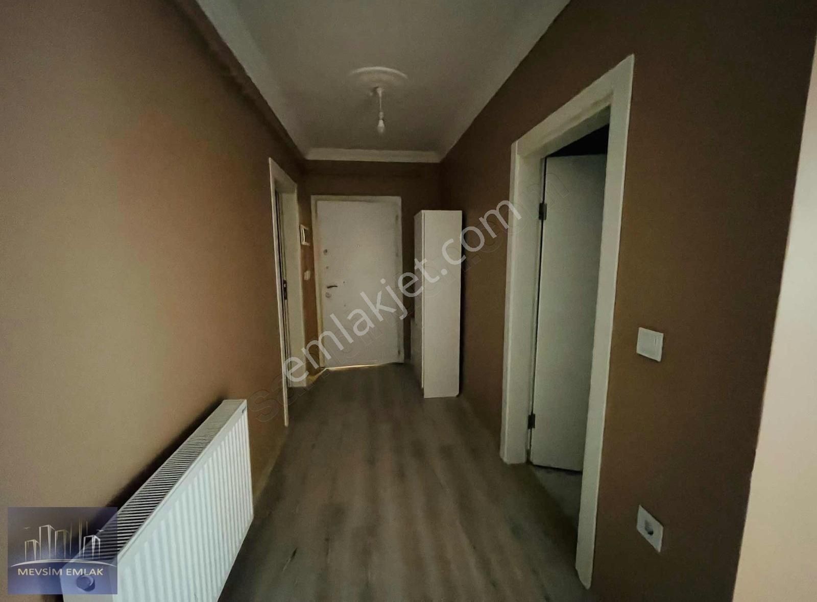 İpekyolu Halilağa Kiralık Daire Van Gölbaşı Caddesinde Memura Kiralık 2+1 Daire