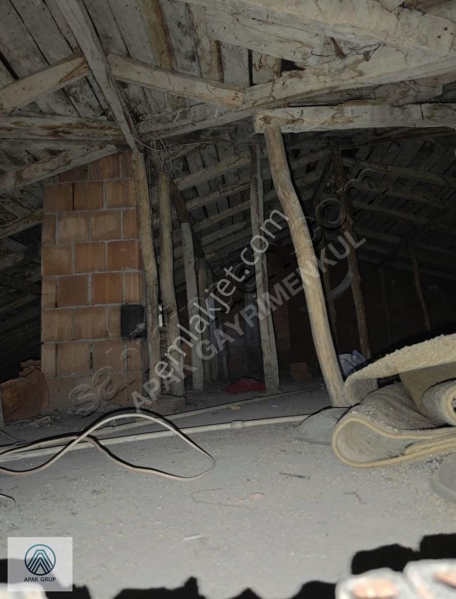 Selçuklu Mahallesi Satılık Müstakil Ev Arsa Parasına Satılık - Görsel 4