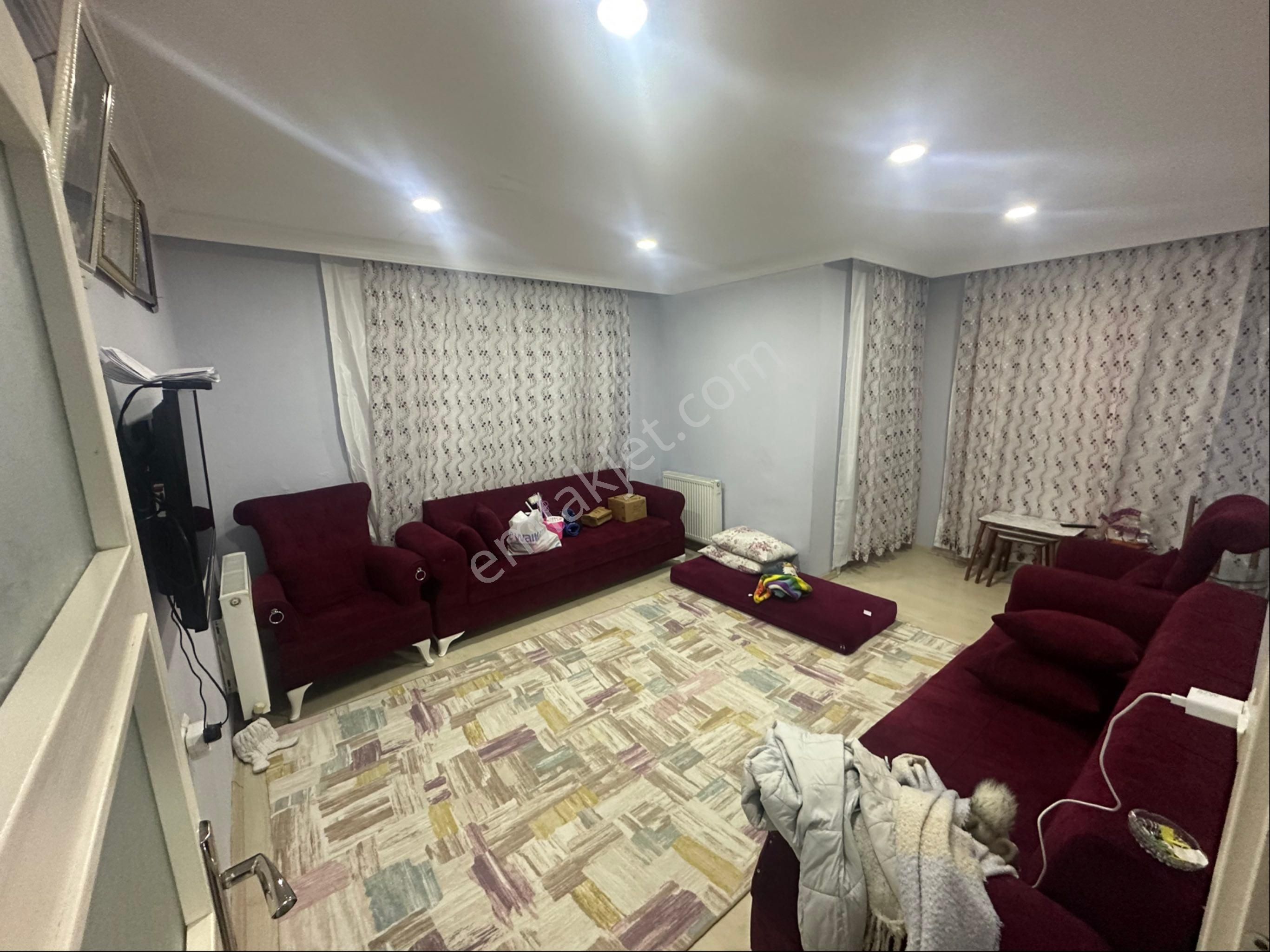 Arnavutköy Yunus Emre Kiralık Daire Boğazköy De Çok Kullanışlı Geniş Daire 4+1