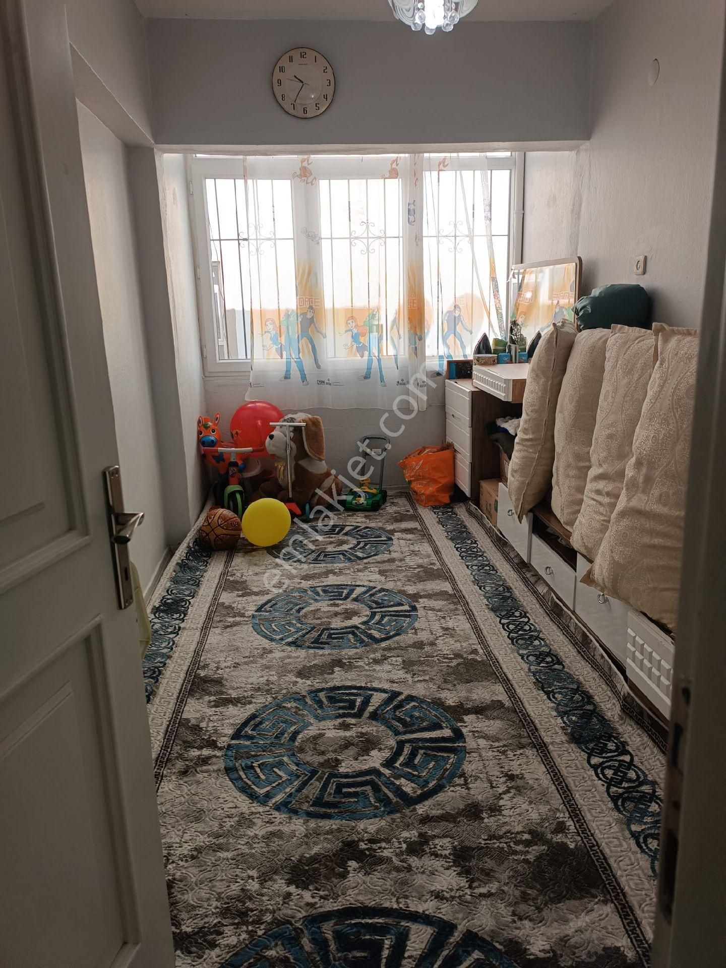 Üçyolda Caddeye Yakın 3+1 Satılık Daire - Görsel 7