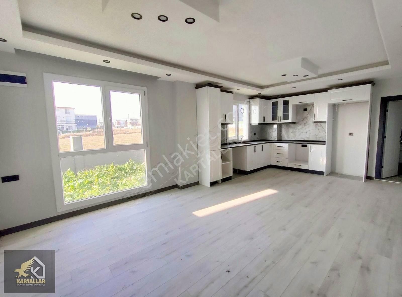 Kartallar'dan Beyaz Köşk 4+1 Büyük Bahçeli Şık Ve Kaliteli Villa - Görsel 27