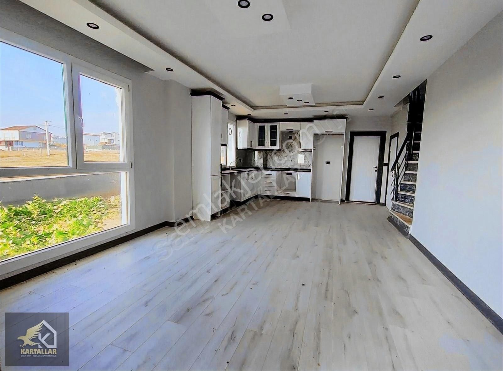 Kartallar'dan Beyaz Köşk 4+1 Büyük Bahçeli Şık Ve Kaliteli Villa - Görsel 20