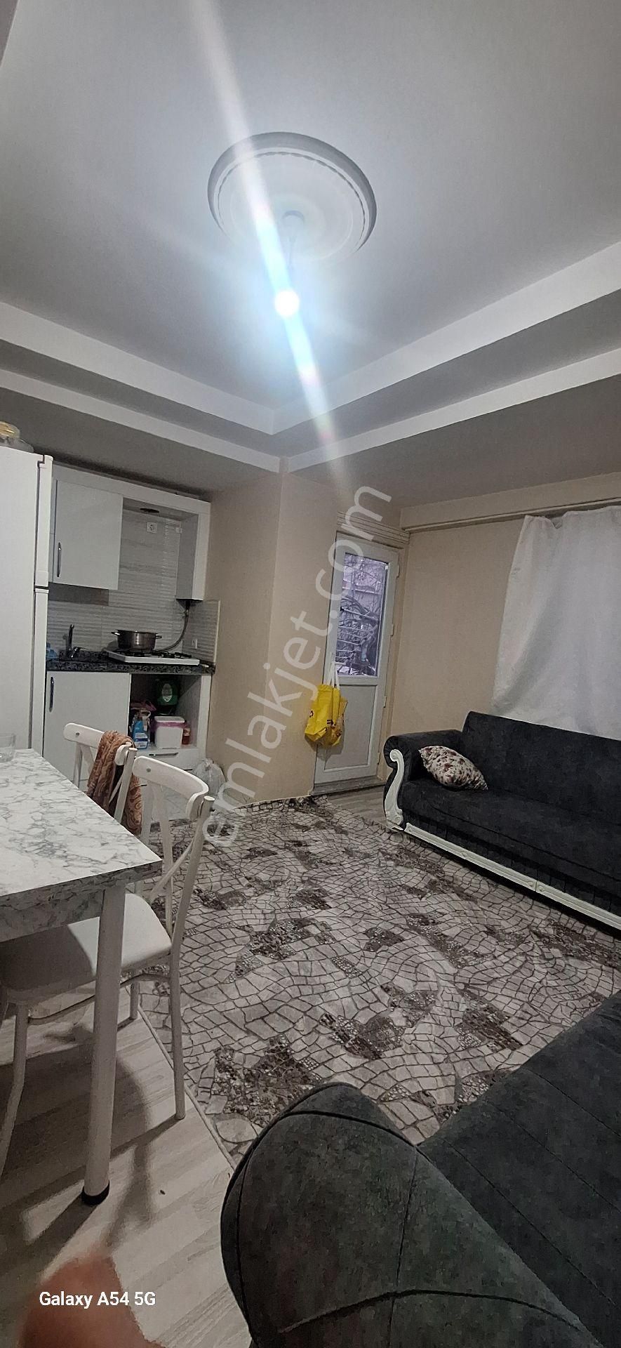 Başakşehir Güvercintepe Satılık Daire Güvercintepe Mahalle Satılık Daire 2+1 Meydanda Yüksek Giriş Balkonlu