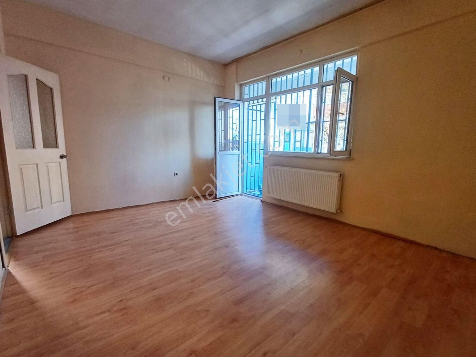 Kartal Cumhuriyet Kiralık Daire Mertcan Dan Cumhuriyet Mah Balkonlu 2+1 Ulaşımı Kolay Fırsat Kiralık