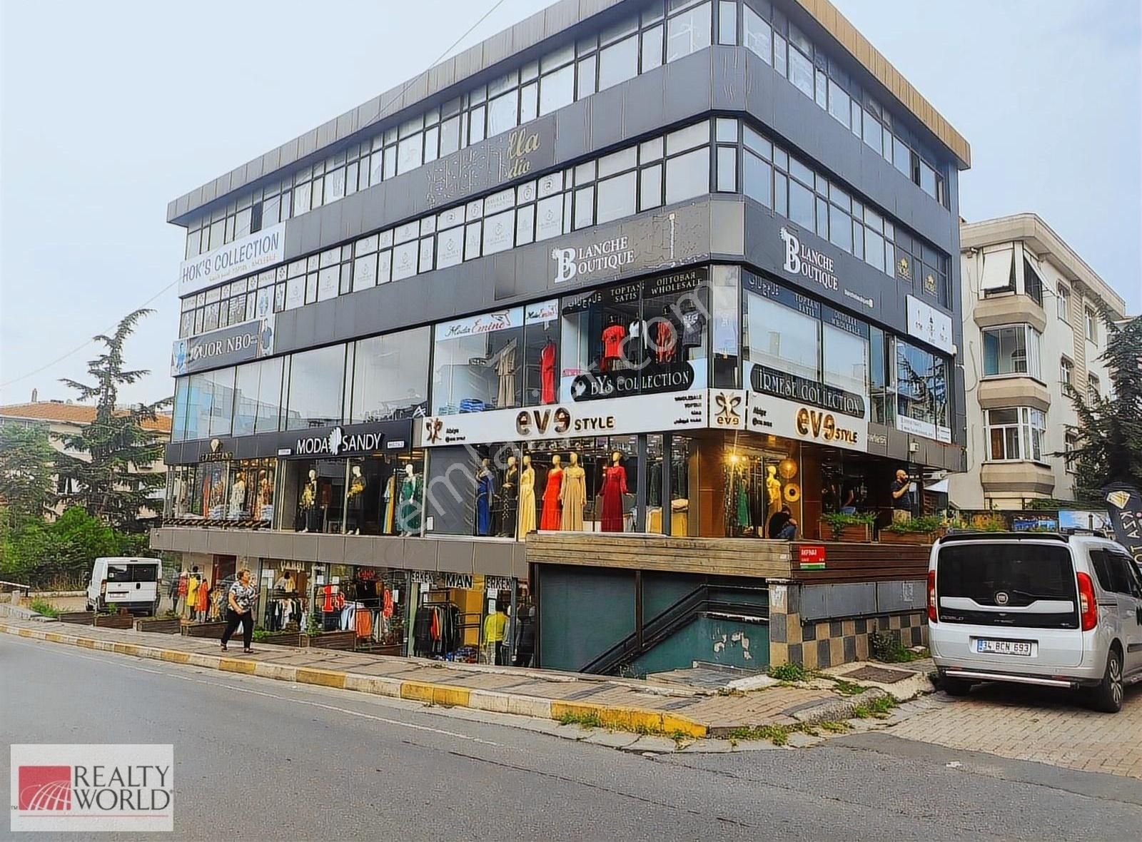 Güngören Abdurrahman Nafiz Gürman Kiralık Ofis Merter Ana Cadde Üzerinde Kiralık Ofis Katları