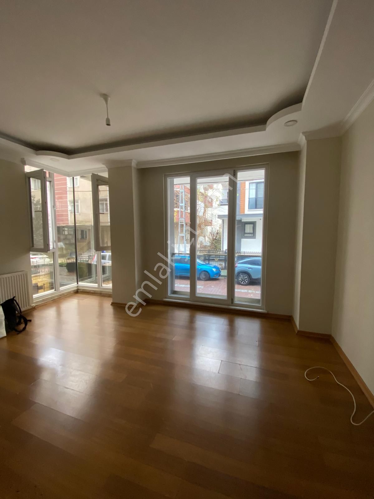 Avcılar Denizköşkler Kiralık Daire Müslüm Emlaktan Metrobüse Yakın Kiralık Daire