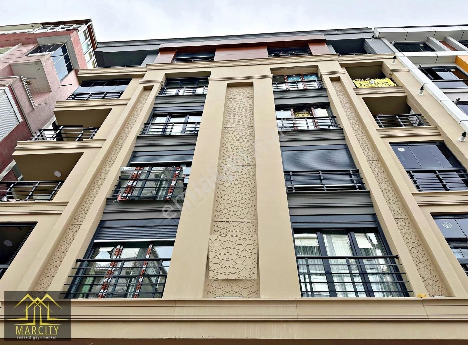 Bahçelievler Siyavuşpaşa Satılık Daire Marcity'den Çamlık Cad.civarı Sıfır 5+1 170 M2 Satılık Dublex