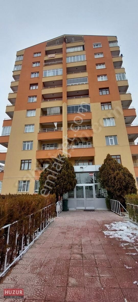 Selçuklu Bosna Hersek Kiralık Daire Bosna Hersek Mah. İstanbul Yolu Üzeri 3+1 / 135m2 Kiralık Daire