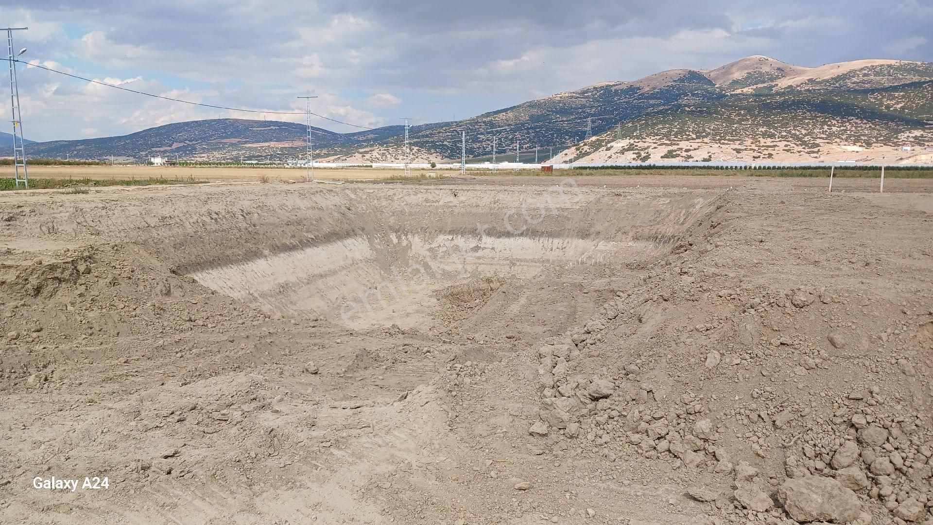 Elmalı Bayralar Satılık Tarla Bölgenin Emsali Olmayan Ruhsatlı Sondaj Elektrik Aboneliği Olan Büyük Güzel Arazisi