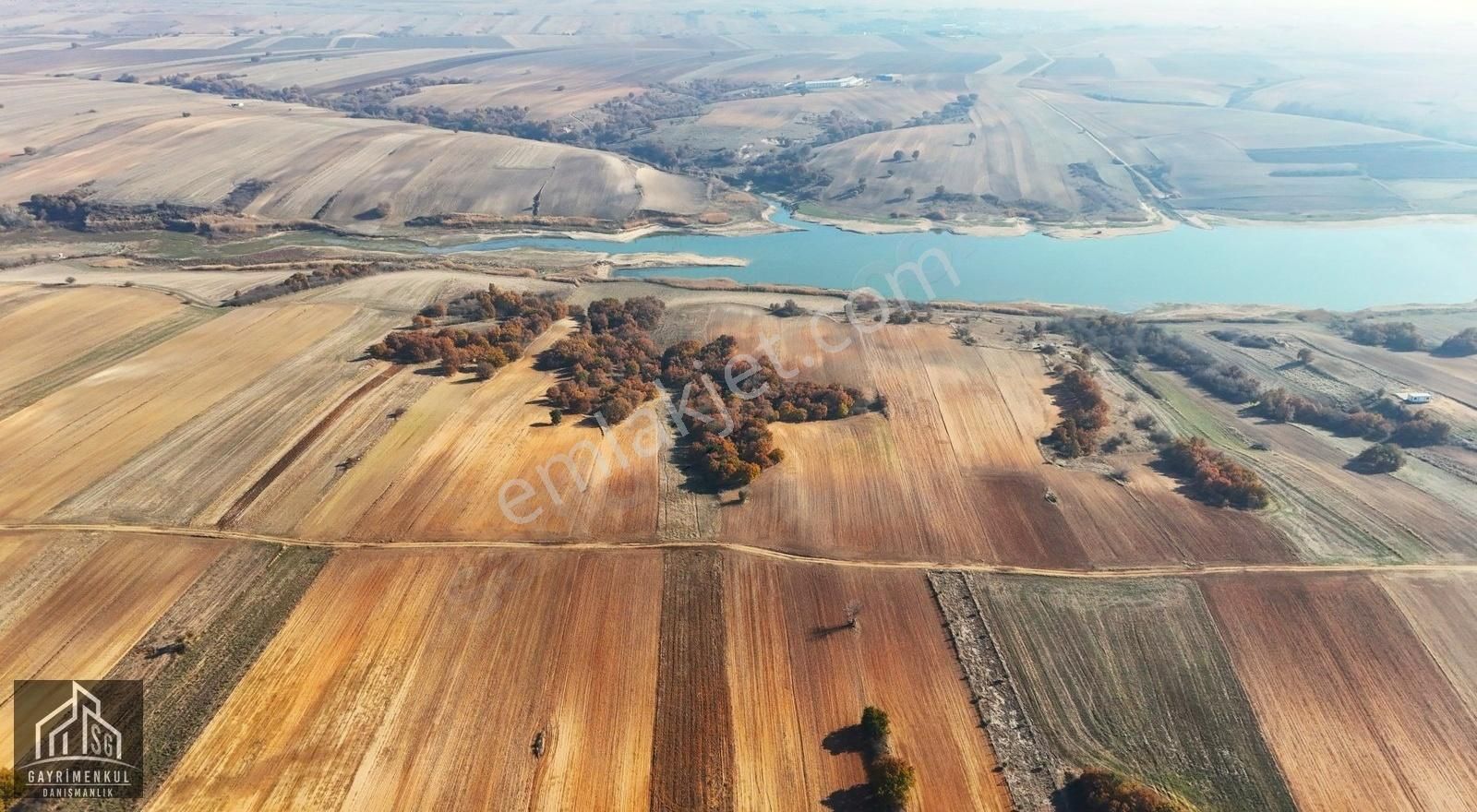 Lüleburgaz Kırıkköy Köyü (Cumhuriyet) Satılık Tarla Sggayrimenkulden Kırıkköyde Baraj Manzaralı 6825m2 Satılık Arazi