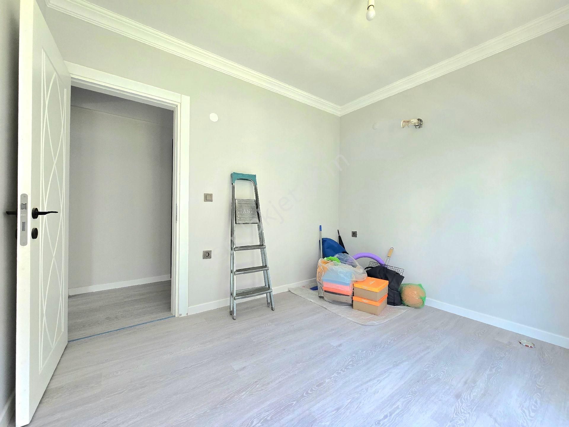 Fethiye Tuzla Merkez'de Denize Yakın 2+1 65m2 Ara Kat Daire - Görsel 15