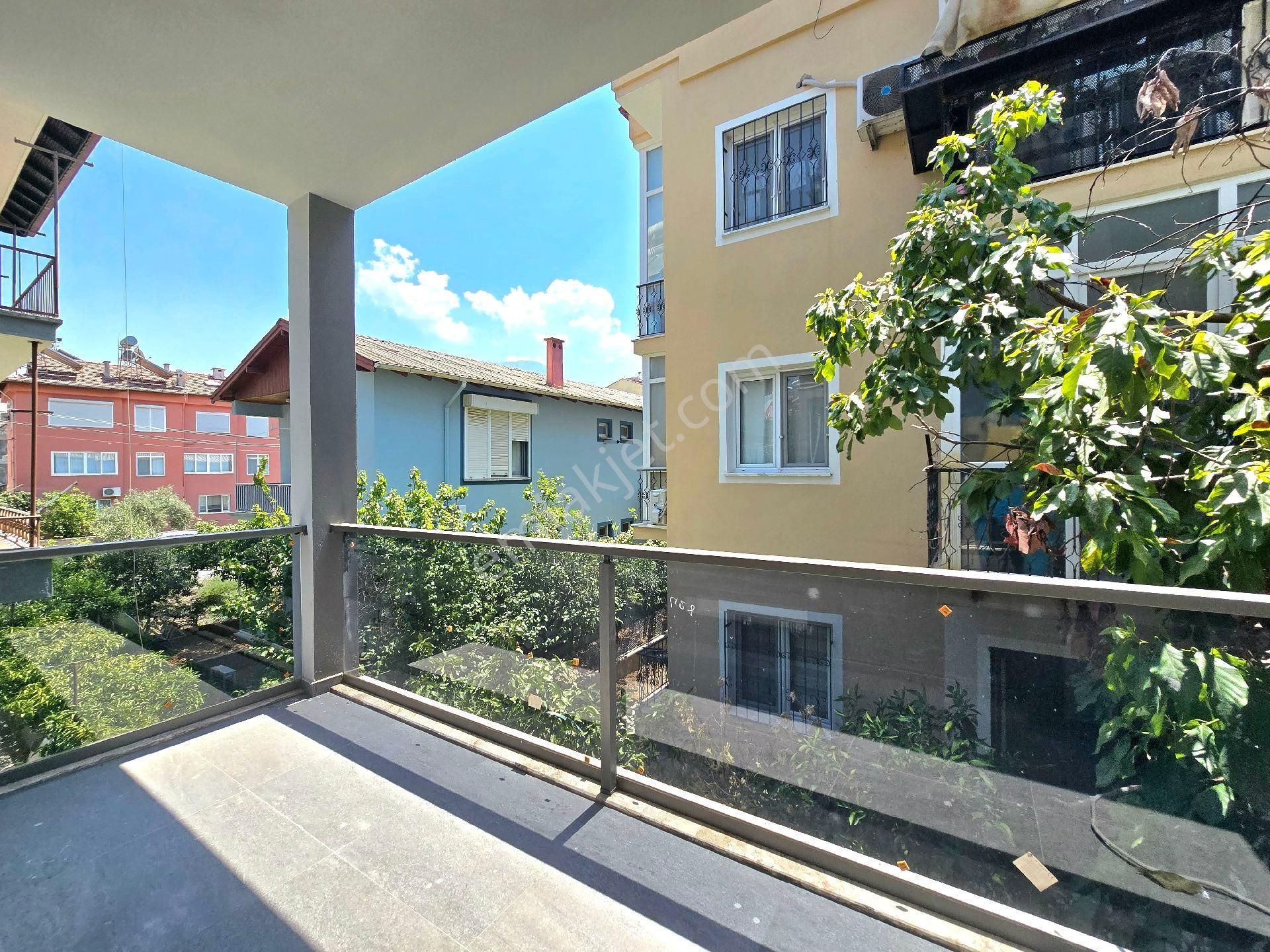 Fethiye Tuzla Merkez'de Denize Yakın 2+1 65m2 Ara Kat Daire - Görsel 5