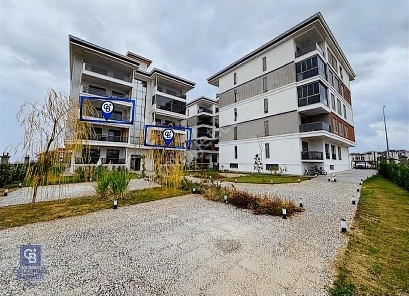Yenişafak Mah. Arakat Site İçinde Satılık 3+1 160 M² Daireler
