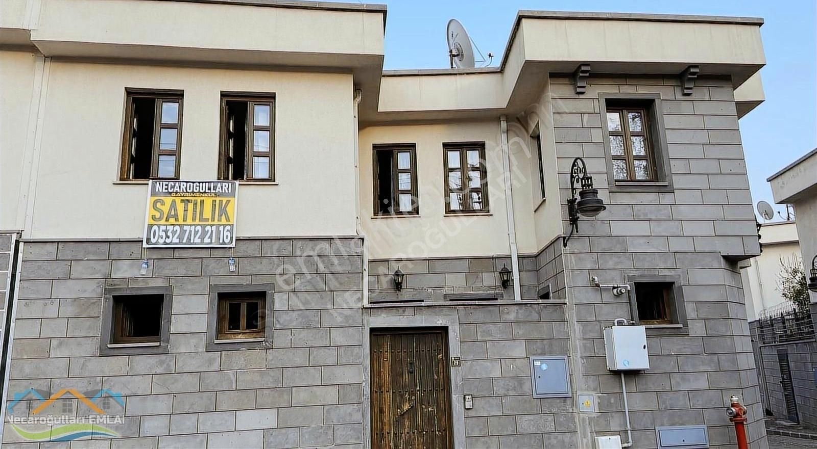 Necaroğullarından Merkezi Konumda Fırsat 2+1 Villa - Görsel 20