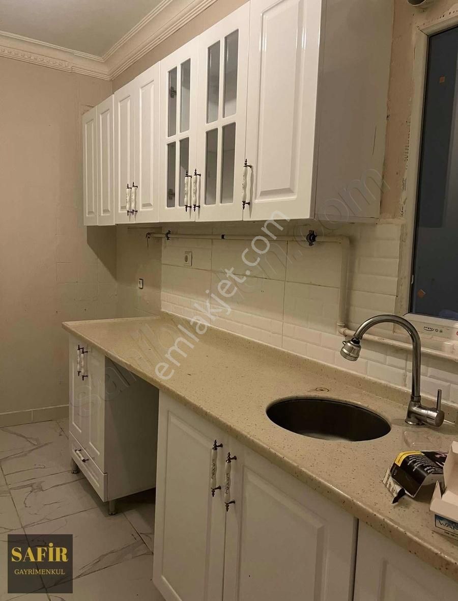 Güngören Merkez Kiralık Daire Güngören Merkez Mah 1+1 Geniş Bakımlı Daire