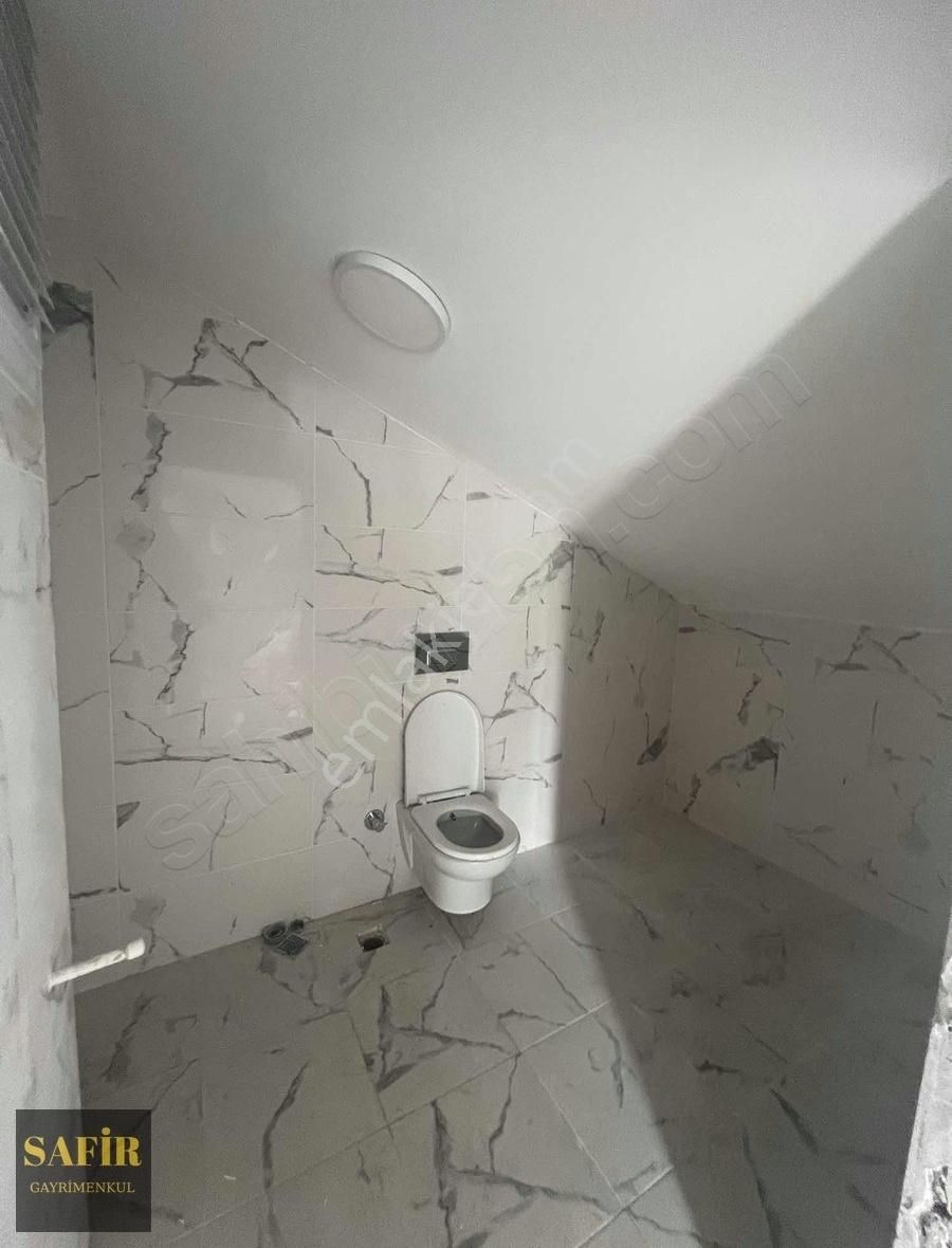 Güngörende Bağcılar Hastane Karşısı 3katlı Bina Komple Satılık.. - Görsel 7