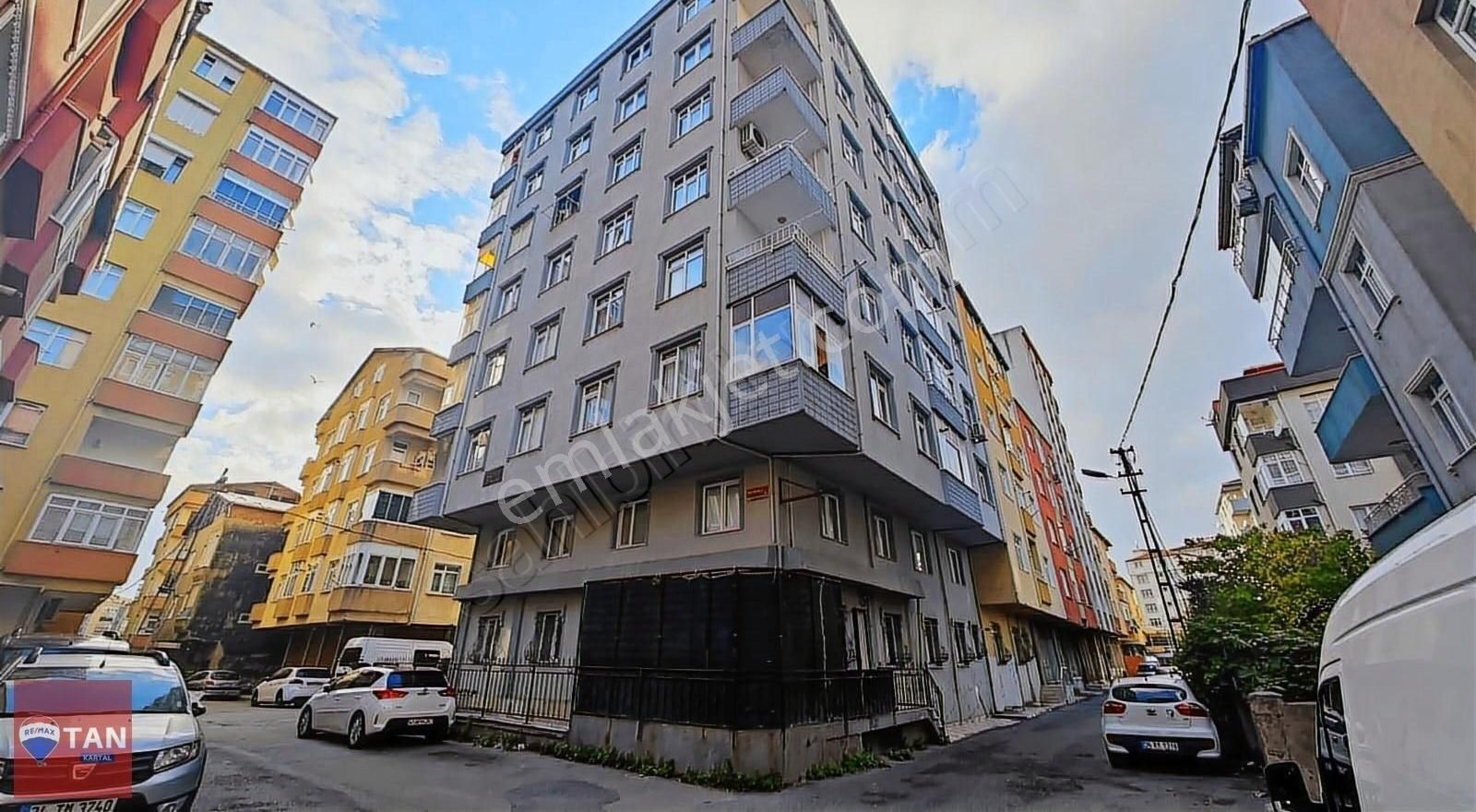 Pendik Kaynarca Satılık Daire Pendik Kaynarca Satılık Bahçe Kullanımlı Geniş 3+1 Daire