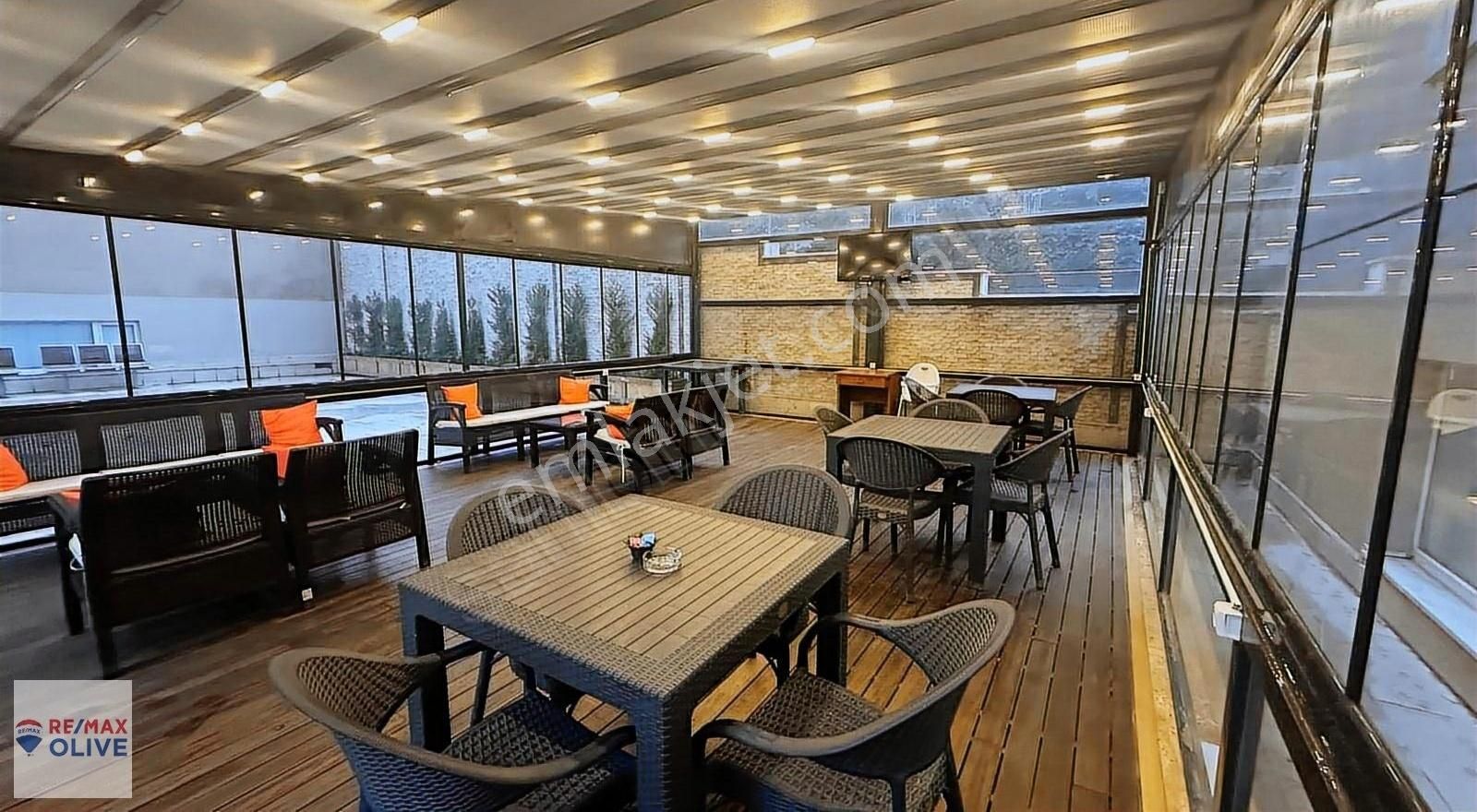 Gaziosmanpaşa Yıldıztabya Devren Kafe & Bar Yıldız Park Modernde Devren Kiralık Şık Cafe Ve Organizasyon Al