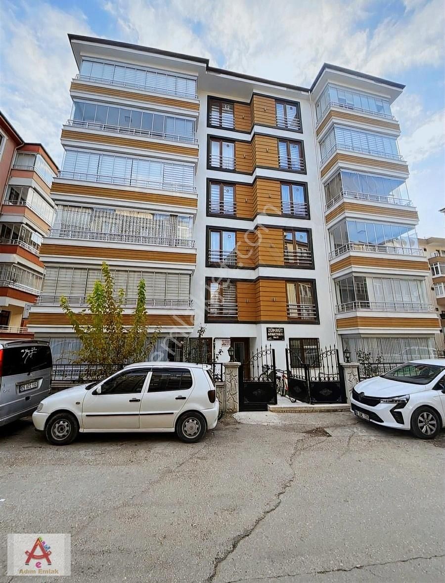 Amasya Merkez Bahçeleriçi Kiralık Daire Adım Emlak'tan Bahçeleriçi'nde 3+1 Kiralık Daire