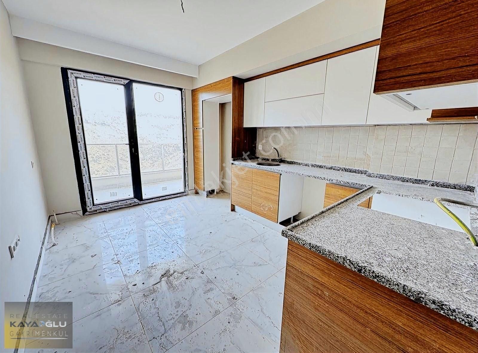 Çiğli Yakakent Satılık Daire Kayaoğlun'dan Çiğli Çamlıkent Sitesinde 3+1 130 M² Sıfır Daire