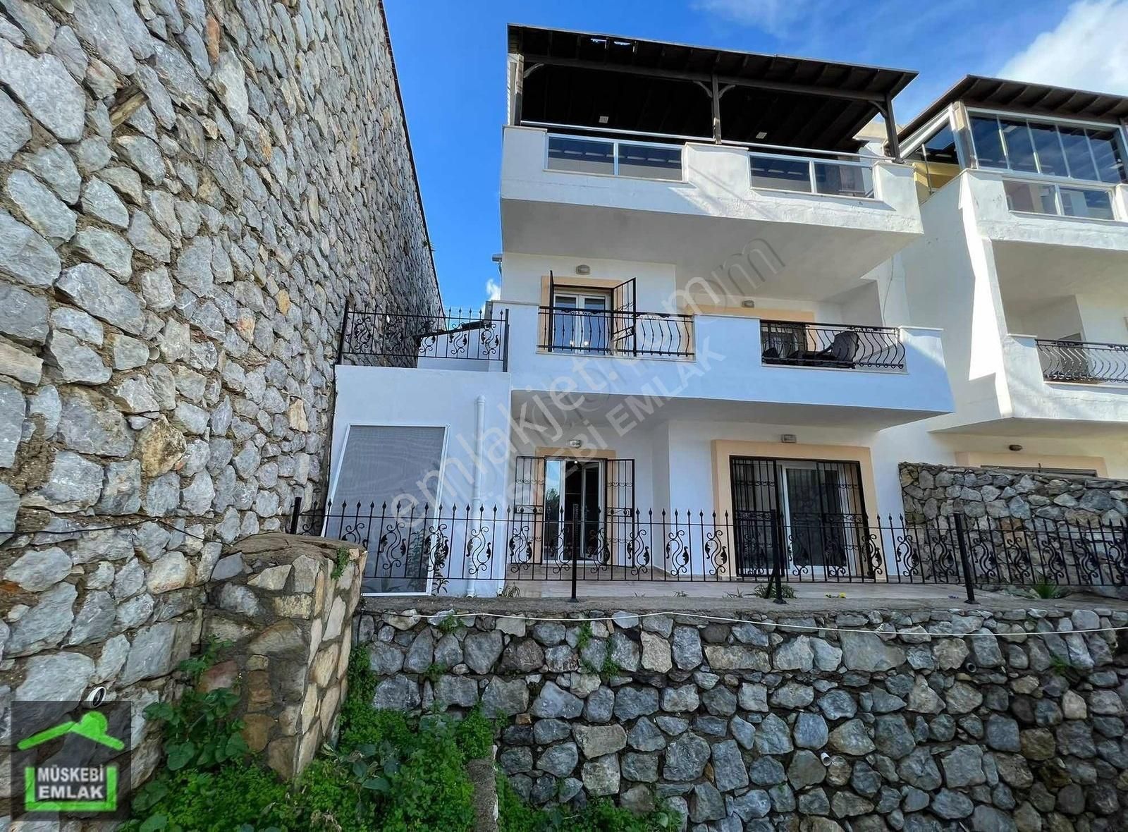 Bodrum Yeniköy Satılık Villa Bodrum Oasis Üstü Havzulu Site İçinde 3+1 Bahçe Dubleksi