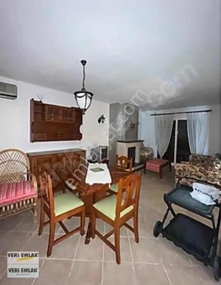 Çeşme Ilıca Kiralık Villa Çeşme Ilıca'da Plaja 300 Metre Kiralık Mobilyalı Bahçeli Villa