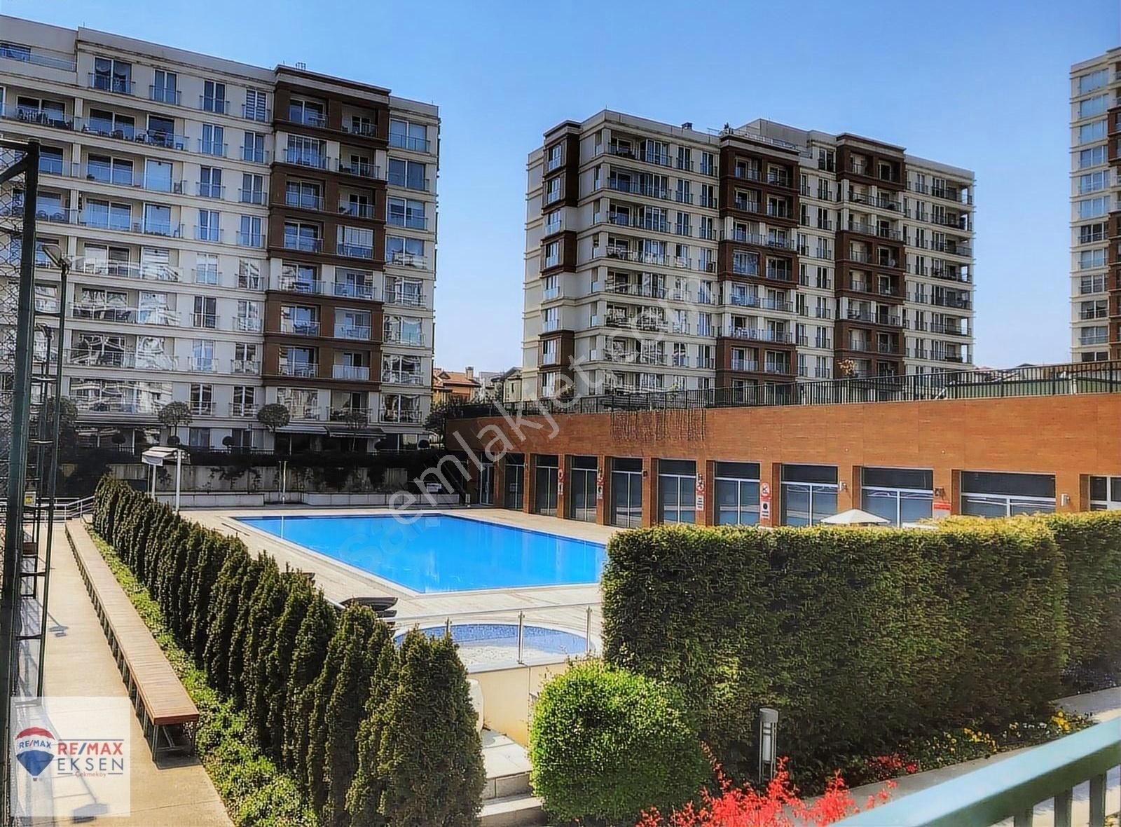 Ümraniye Necip Fazıl Kiralık Daire Sur Yapı Metrogarden Uzmanı Leyla Şimşek 1+1 64m² Bahçe Katı