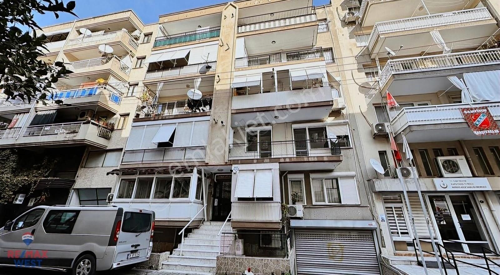 Karşıyaka Goncalar Kiralık Daire Karşıyaka Nergiz Goncalar Asansörlü Bina Kiralık 3+1 Daire