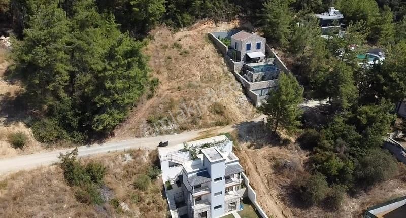 Ula Ataköy Satılık Villa İmarlı Akyaka'ya 10 Dakika Ataköy'de İmarlı Arsa