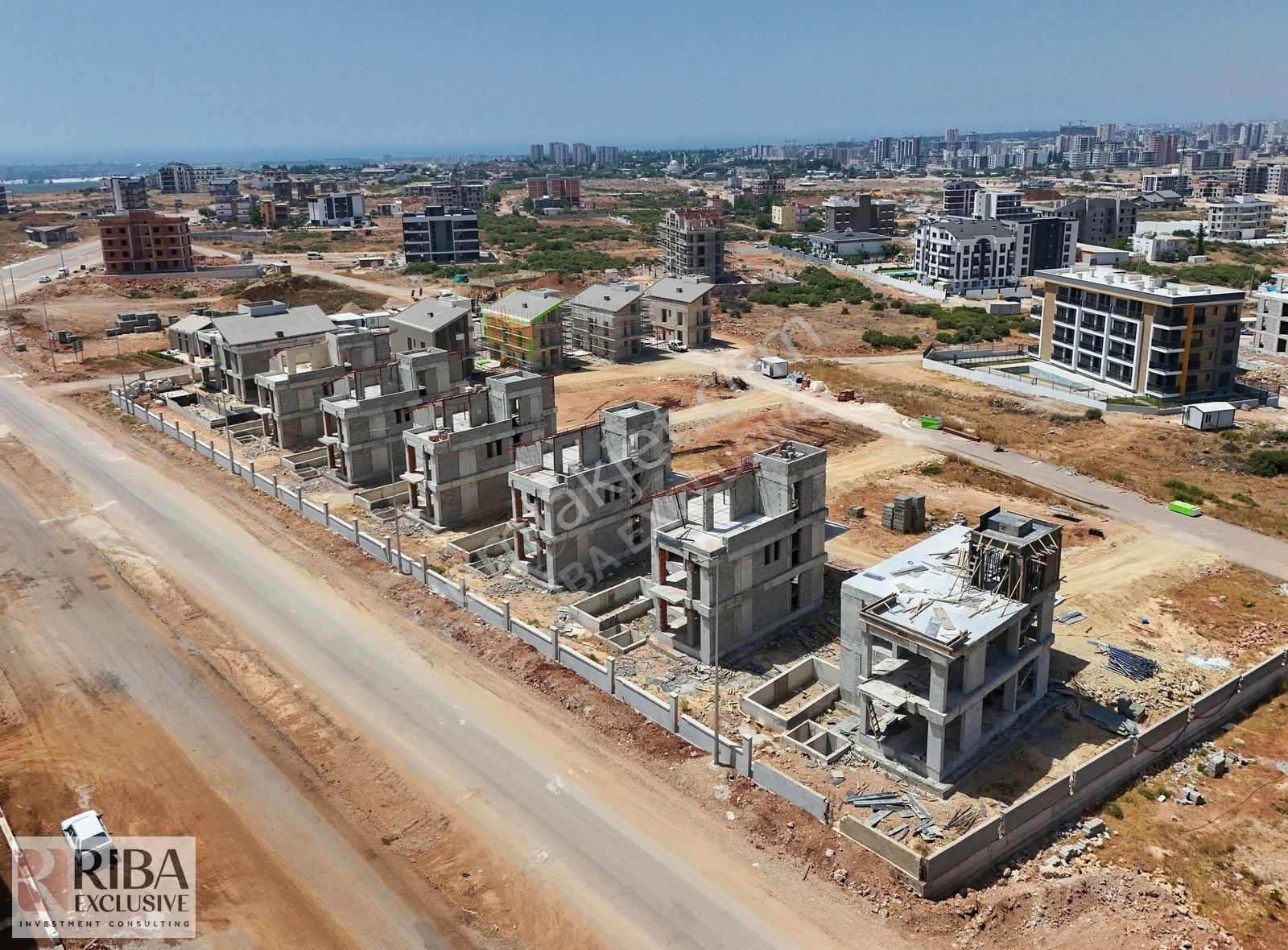 Aksu Altıntaş Satılık Villa Gardenıum Vıllas'ta Yaşamın Tadını Çıkarın