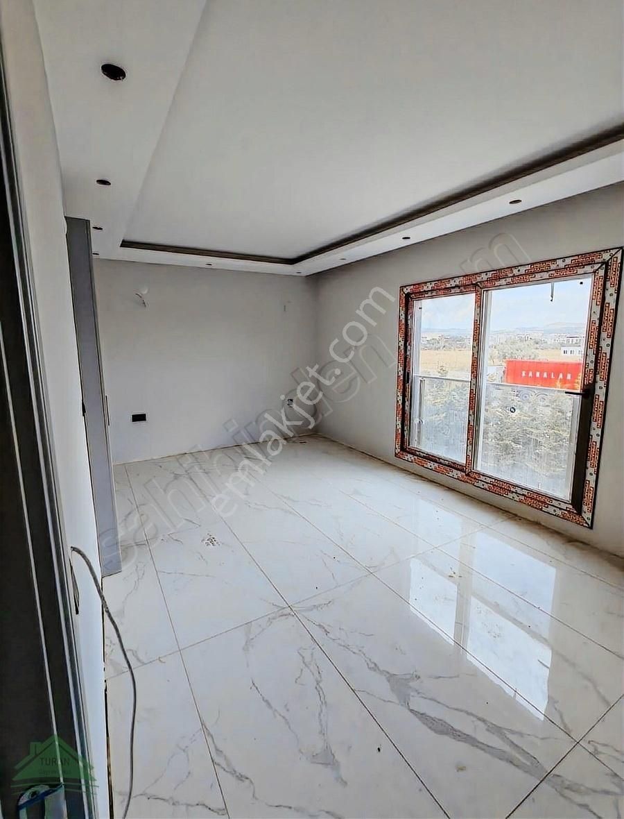 Müstakil Havuzlu Asansörlü 7+1 Villa - Görsel 26