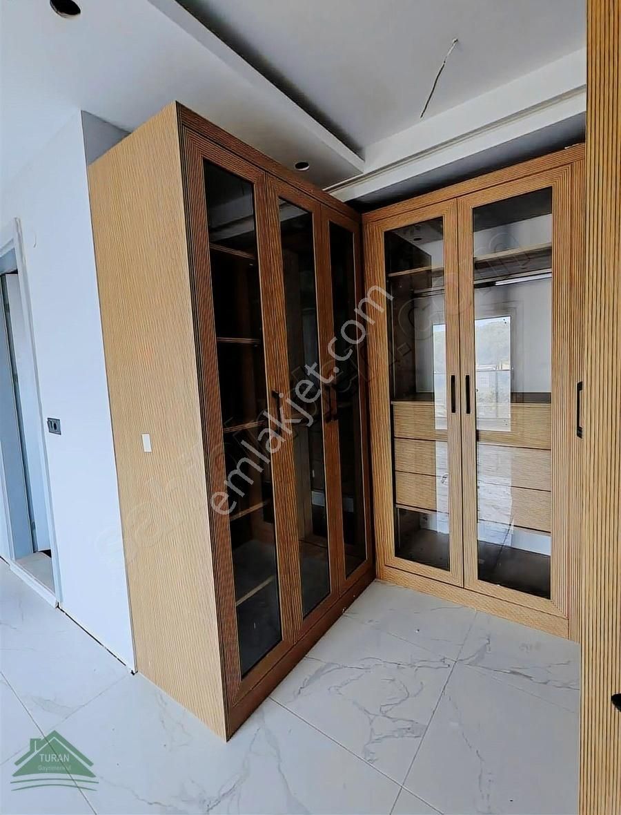 Müstakil Havuzlu Asansörlü 7+1 Villa - Görsel 9