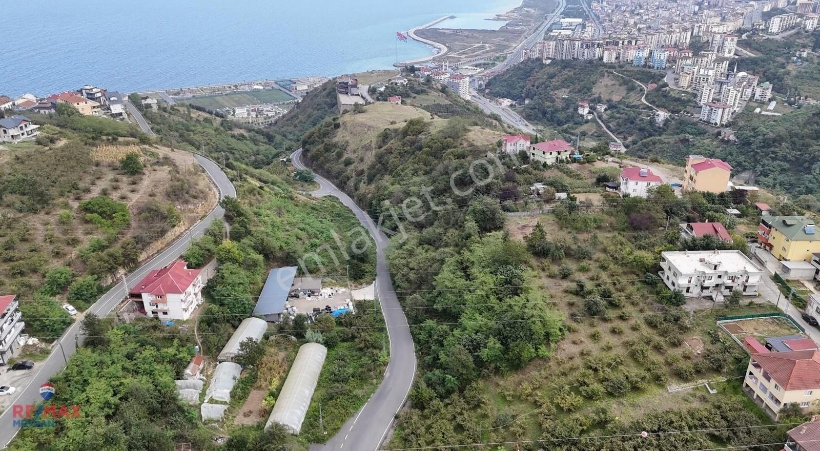 Ortahisar Akyazı Satılık Konut İmarlı Akyazı Mahallesi, Sahile 800m Uzakta Deniz Manzara, Önü Kapanmaz