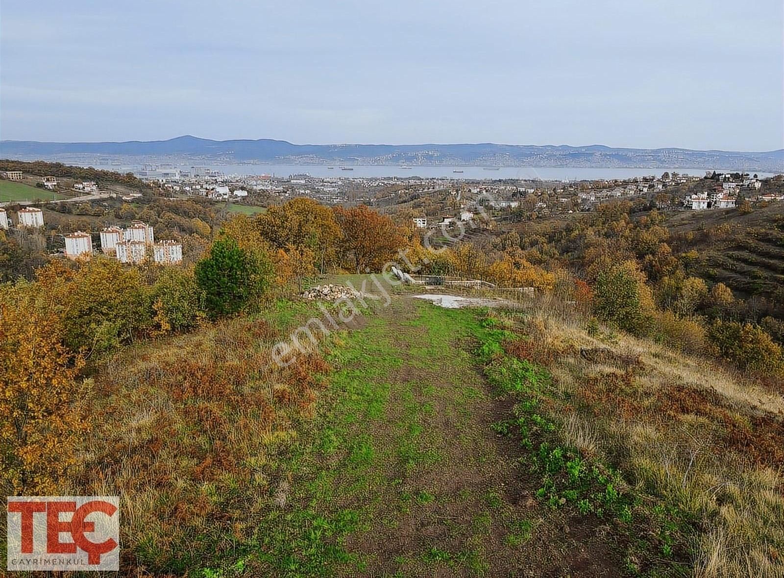 Başiskele Kılıçarslan Satılık Villa İmarlı Bahçeçik'te Deniz Manzaralı Satılık 2.123 M2 Arsa - Teç