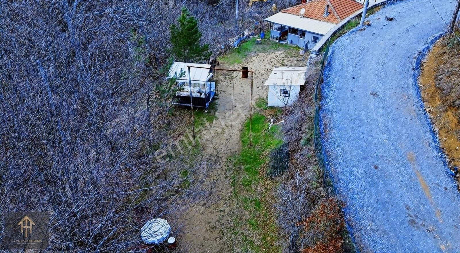 Orhaneli Osmaniyeçatak Satılık Bağ & Bahçe Orhaneli Çatak'da Çift Cepheli 995 M2 Alana Sahip Müstakil Ev