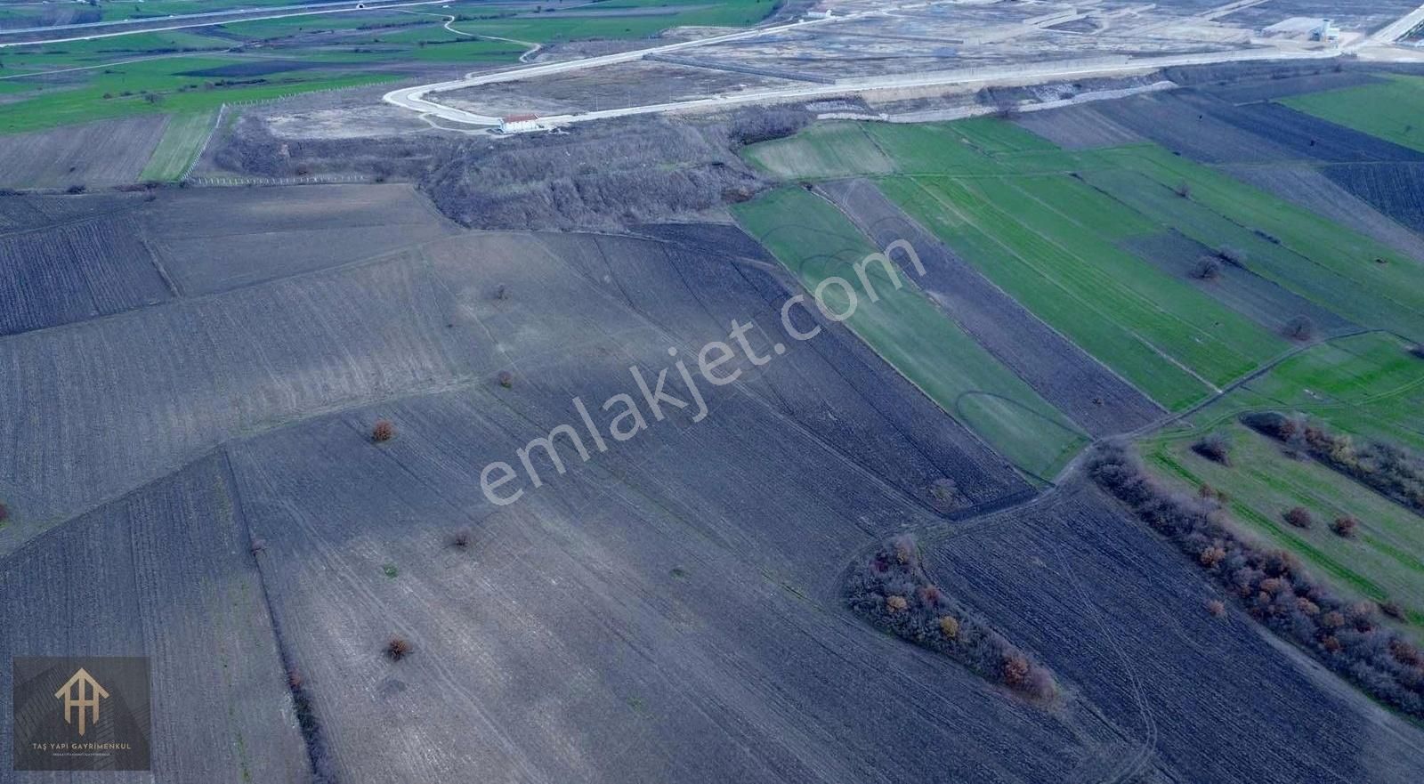 Nilüfer Badırga Satılık Tarla Badırga'da Tosab Ve Dericiler Arasında 9.700 M2 Tek Tapu Tarla !