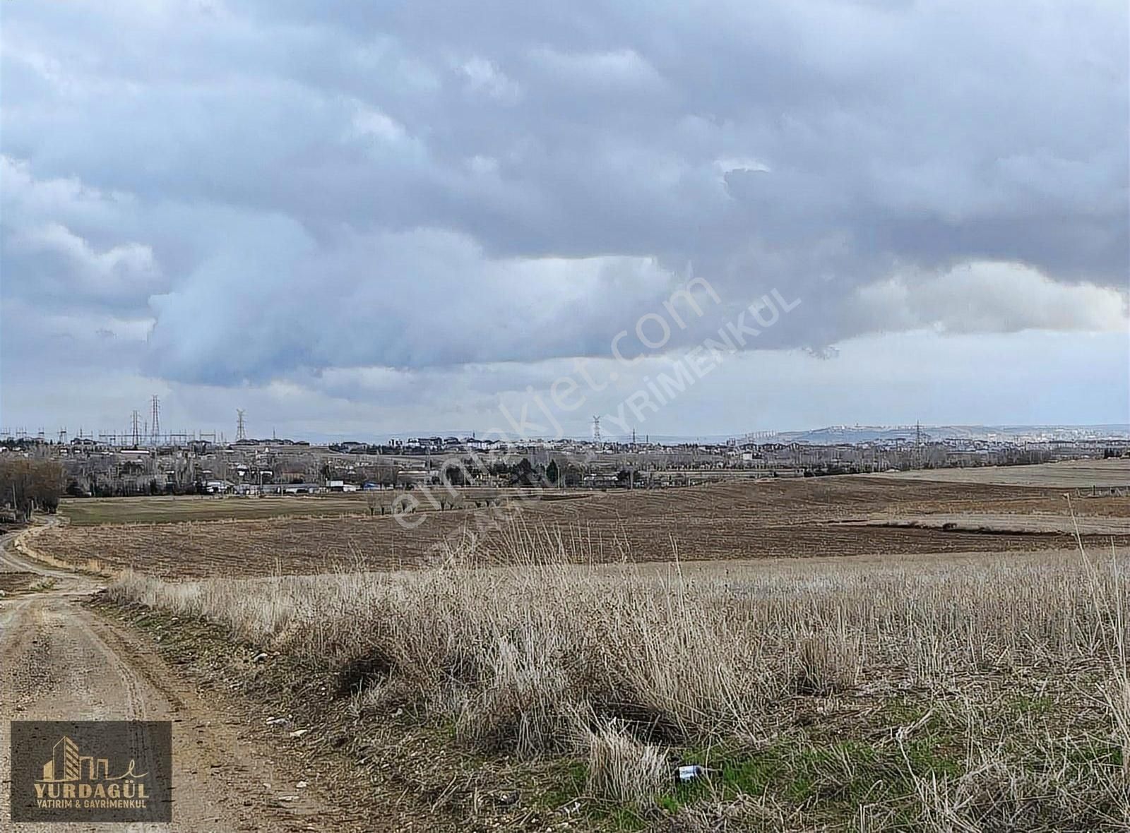 Tepebaşı Yukarı Söğütönü Satılık Tarla Yukarısöğütönü Mahallesinde Satılık 12.5 Dönüm Tarla